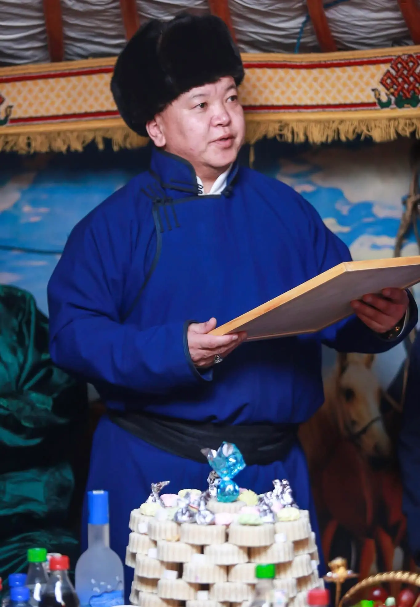 A herder from Türgen soum has been awarded the title of "Golden Offspring Owner" and received the honor.